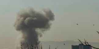 Gli Stati Uniti colpiscono 90 obiettivi in Iran, Teheran attacca basi Usa