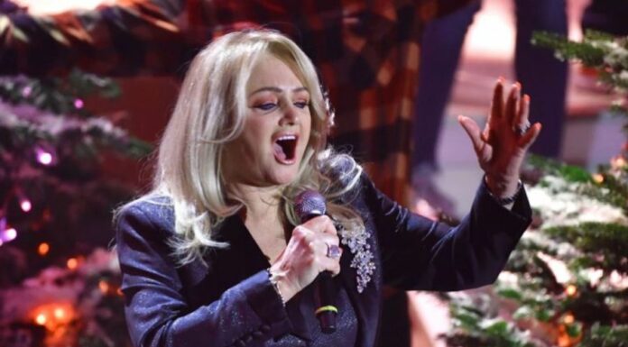 Addio a Bonnie Tyler, la cantante di “Total Eclipse of the Heart” aveva 75 anni