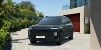 Hyundai aggiorna Ioniq 9, arriva il nuovo allestimento Calligraphy Black Ink