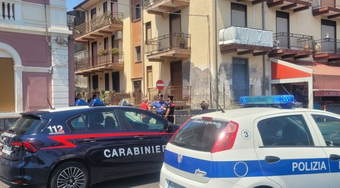 Insegue il fratello e lo uccide a colpi di mannaia nel Catanese, arrestato