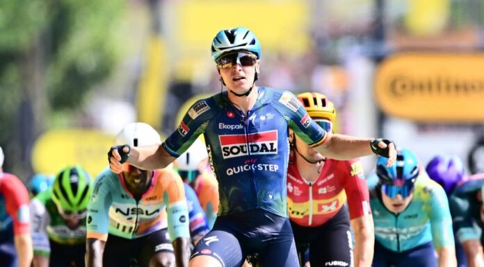 Merlier concede il bis in volata al Tour, Pogacar resta in giallo