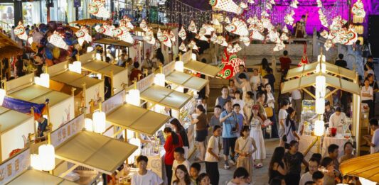 Cina, obiettivo 60.000 miliardi di yuan di vendite al dettaglio entro il 2030