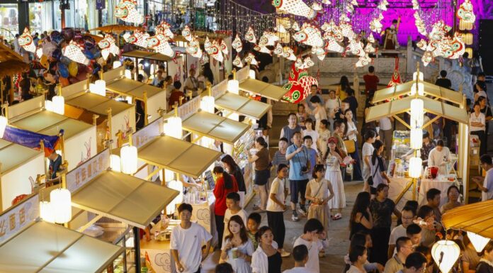 Cina, obiettivo 60.000 miliardi di yuan di vendite al dettaglio entro il 2030