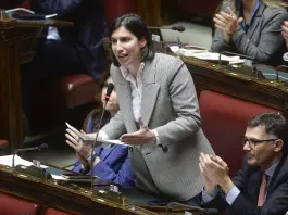 Schlein “L’Italia è più fragile, deve ricominciare a crescere”