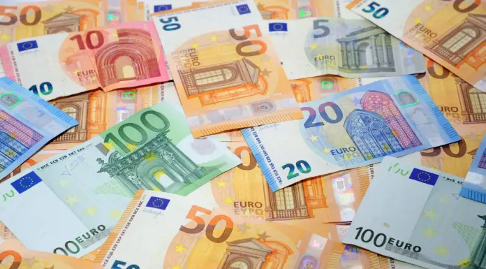 A maggio in rialzo debito pubblico ed entrate tributarie