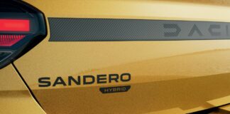 Dacia Sandero Stepway Full Hybrid 155, aperti gli ordini
