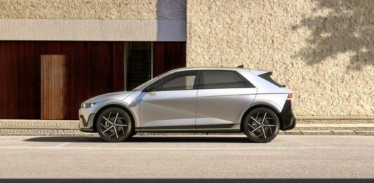 Hyundai Ioniq 5 Model Year27, la gamma si rinnova: più tecnologia
