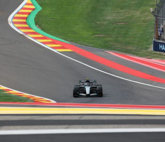Antonelli in pole a Spa davanti a Verstappen, Leclerc in seconda fila