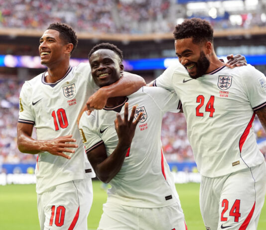 Finalina-show tra Francia e Inghilterra, triplo Saka nel 4-6 che vale il bronzo