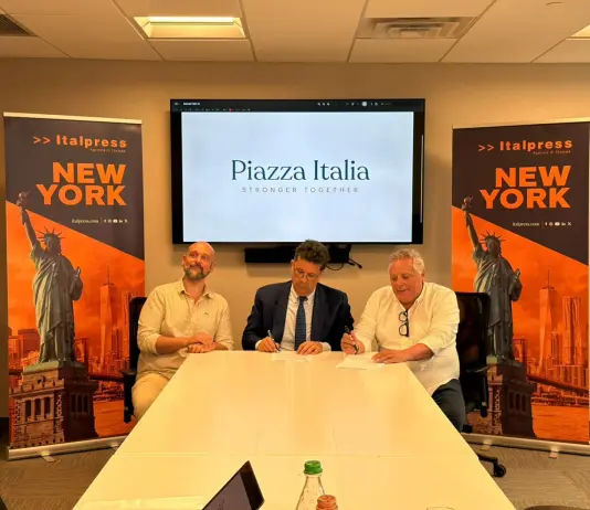 Italpress rafforza presenza in Usa, corner tv a Times Square con Piazza Italia