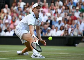 Sinner resiste ancora in vetta alla classifica Atp, Cobolli eguaglia il suo best ranking ed è 6°