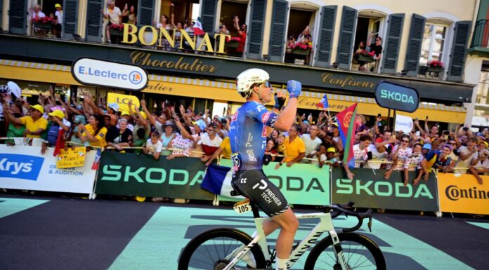 Philipsen si sblocca al Tour, Pogacar in controllo