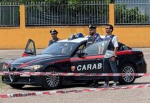 Uccide fratello e ferisce moglie nel cagliaritano, poi si costituisce