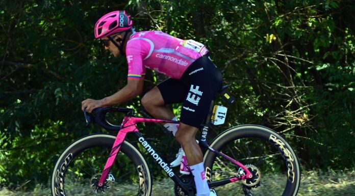 Al Tour Carapaz vince la 18^ tappa, Pogacar saldamente in maglia gialla