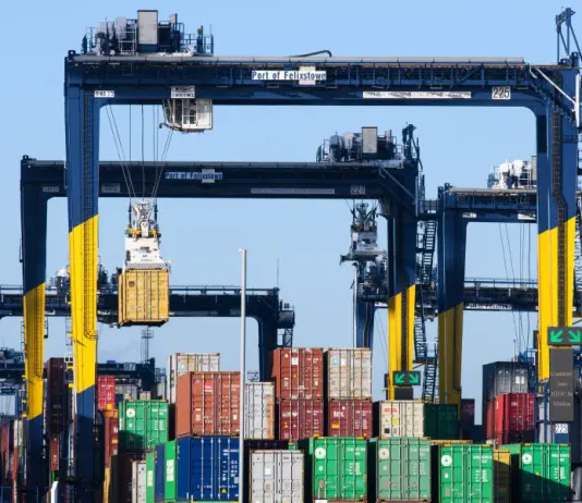 Gli Usa impongono nuovi dazi fino al 12,5% a oltre 60 partner commerciali