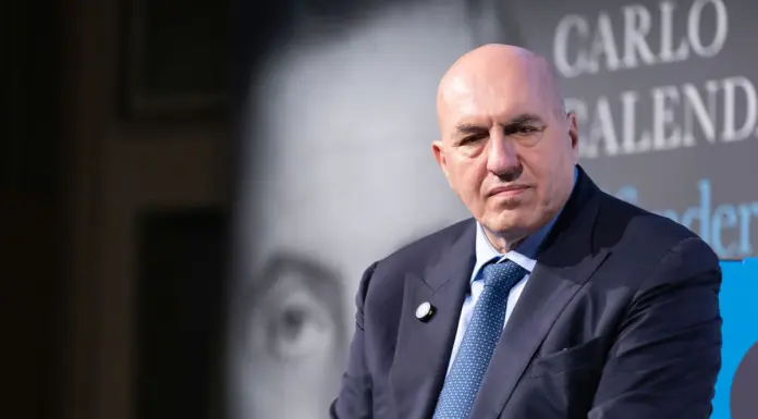 Crosetto “Le navi italiane restano nel Mar Rosso per evitare un altro blocco”