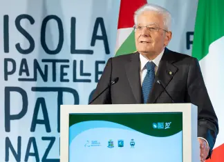 Mattarella a Pantelleria per le celebrazioni del decennale del Parco Nazionale: “Le isole minori richiedono attenzione e cura costante” / Foto e Video