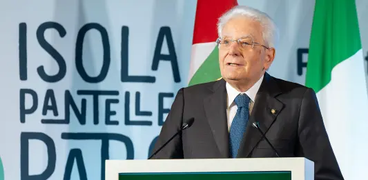 Mattarella a Pantelleria per le celebrazioni del decennale del Parco Nazionale: “Le isole minori richiedono attenzione e cura costante” / Foto e Video