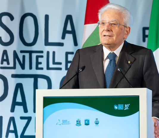 Mattarella a Pantelleria per le celebrazioni del decennale del Parco Nazionale: “Le isole minori richiedono attenzione e cura costante” / Foto e Video