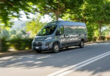 Ducato celebra 45 anni, icona della mobilità professionale