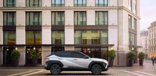 Hyundai, l’allestimento Dark Line debutta anche sullo sport utility Kona