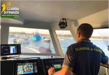 Latitante ricercato in Europa per furto d’auto e contrabbando arrestato ad Alghero su una moto d’acqua