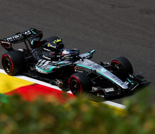Antonelli conquista la pole in Belgio davanti a Verstappen, Leclerc in seconda fila