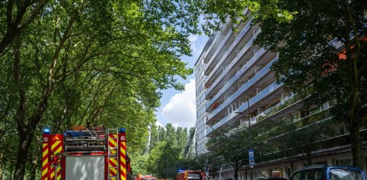 Belgio, ad Anversa un vasto incendio devasta un condominio: almeno 5 morti e diversi feriti gravi
