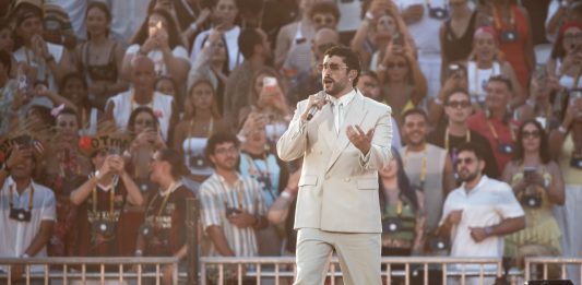 Maltempo, a Milano interrotto il concerto di Bad Bunny