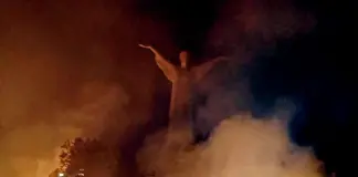 Vasto incendio a Maratea nella zona del Cristo Redentore, Bardi “Attacco a un simbolo della Basilicata e del mondo”