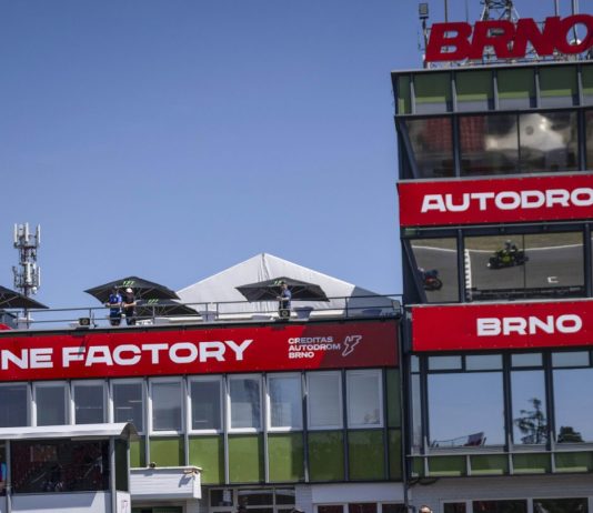 Tragedia in pista all’Alpe Adria, morti due piloti in un incidente sul circuito di Brno