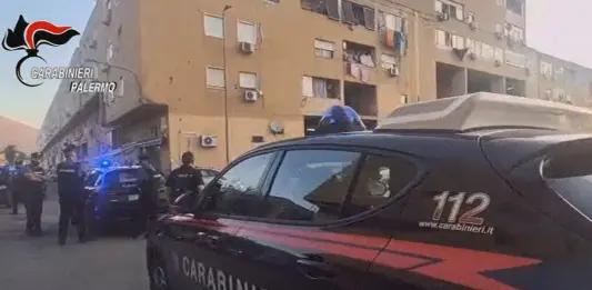 Blitz antimafia a Palermo, colpo al clan di Tommaso Natale: 15 fermi per estorsioni, armi e droga / Video
