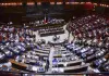 Legge elettorale, maggioranza battuta alla Camera sulle preferenze: emendamento respinto per un voto a scrutinio segreto. Meloni “Ha vinto la palude, serve una riflessione”