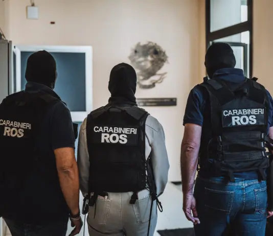Spionaggio in favore della Russia, due misure cautelari a Roma: coinvolto un ex membro dell’intelligence italiana
