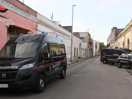 Omicidio con metodo mafioso nel Leccese, tre arresti e tre denunce