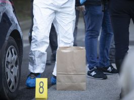 Automobilista accoltella pedone nel Torinese, morto 80enne