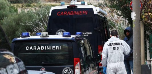 Palermo, 50enne ucciso a Sferracavallo durante una lite. Il cognato lo avrebbe schiacciato col suo peso