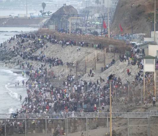 أكثر من 40 ألف مهاجر دخلوا سبتة بصورة غير نظامية و19 وفاة غرقًا
