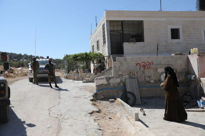 Conflitto israelo-palestinese: Cisgiordania, raid notturno dei coloni ad al-Tuwani: danneggiati la moschea e diversi edifici