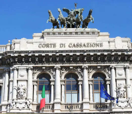 Uccise due rapinatori, condannato in via definitiva a 14 anni e 9 mesi il gioielliere Mario Roggero. Salvini “Appello a Mattarella per la grazia”