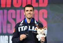 Scherma, Di Veroli d’argento nella spada ai Mondiali di Hong Kong: è la terza medaglia azzurra / Video