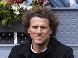 Uruguay appoint Forlán interim coach