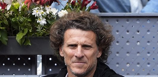 Uruguay appoint Forlán interim coach