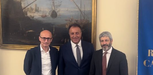 EAV, Fico e Casillo “Investimenti per 600 milioni e 160 nuovi treni”