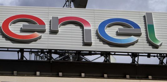 Accordo Enel-sindacati su IA, al centro lavoro e diritti