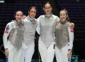 Le azzurre del fioretto in finale ai Mondiali di scherma, ottava medaglia per l’Italia a Hong Kong