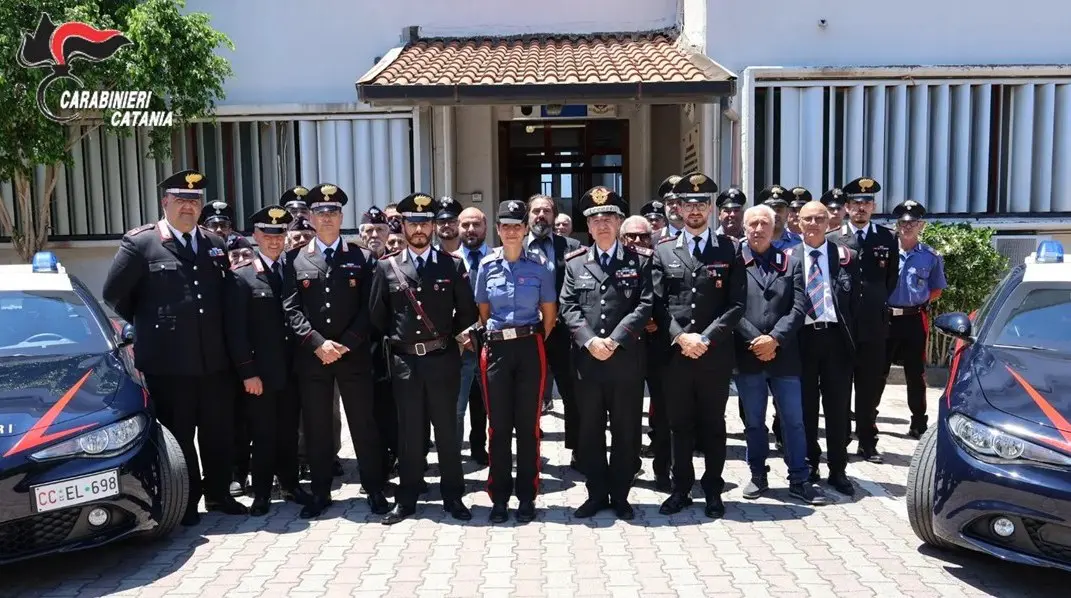 Il Generale dei Carabinieri Claudio Domizi in visita al comando di Palagonia in provincia di Catania
