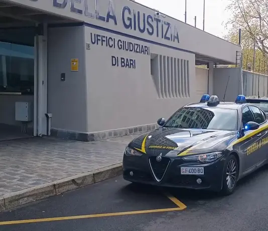 Impresa mafiosa e riciclaggio nel settore delle slot machine, maxi operazione in Puglia con oltre 100 indagati