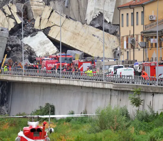 Ponte Morandi, la lettera di scuse di Autostrade: “Rompiamo il silenzio, ferite indelebili”