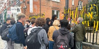 Regno Unito, borse di studio online per gli studenti esclusi dai visti